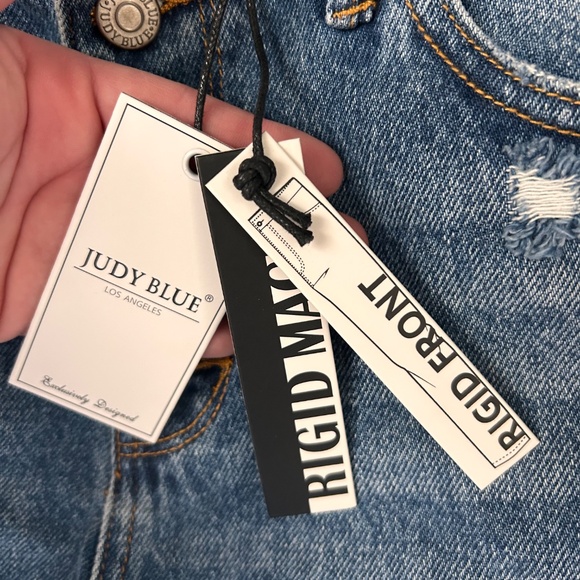 Judy Blue high rise shorts NEW - Picture 3 of 5